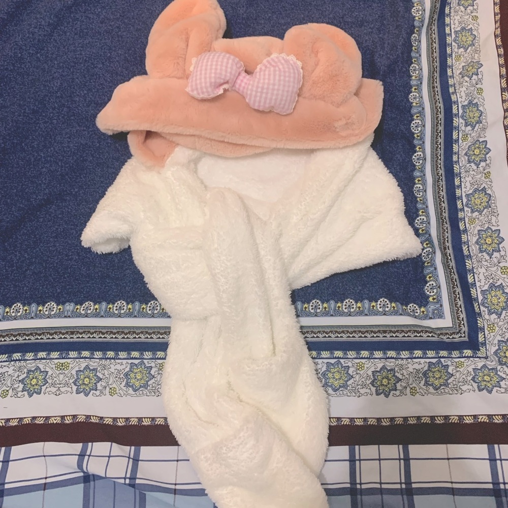 My Melody/Sanrio Hooded scarf with mittens